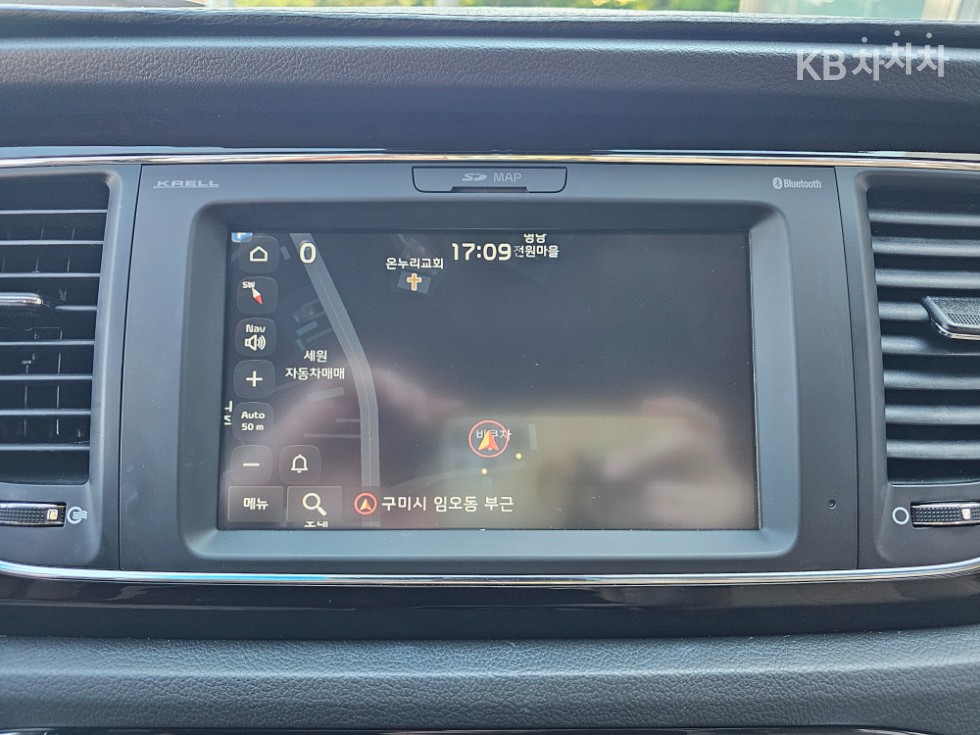 Kia Carnival — miniaturë 20