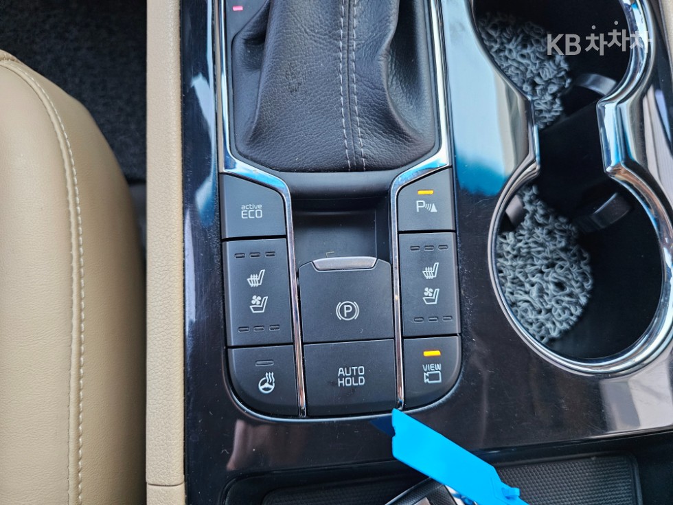 Kia Carnival — miniaturë 23