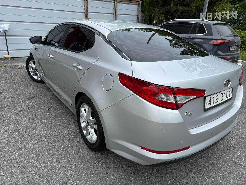 2011 - kia k5