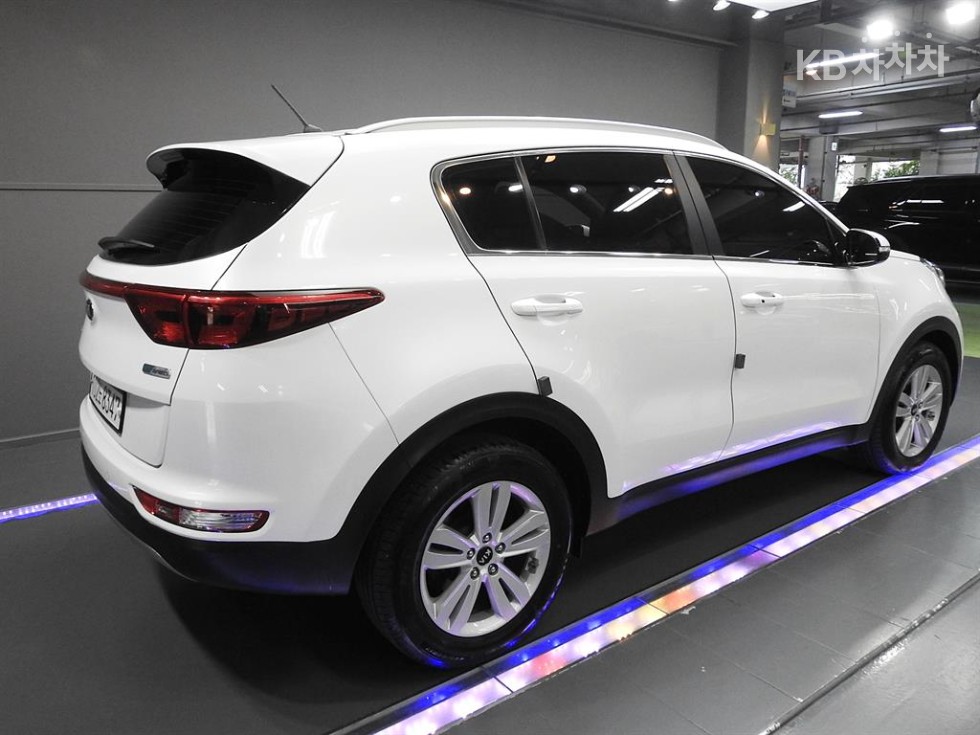 2017 - kia sportage