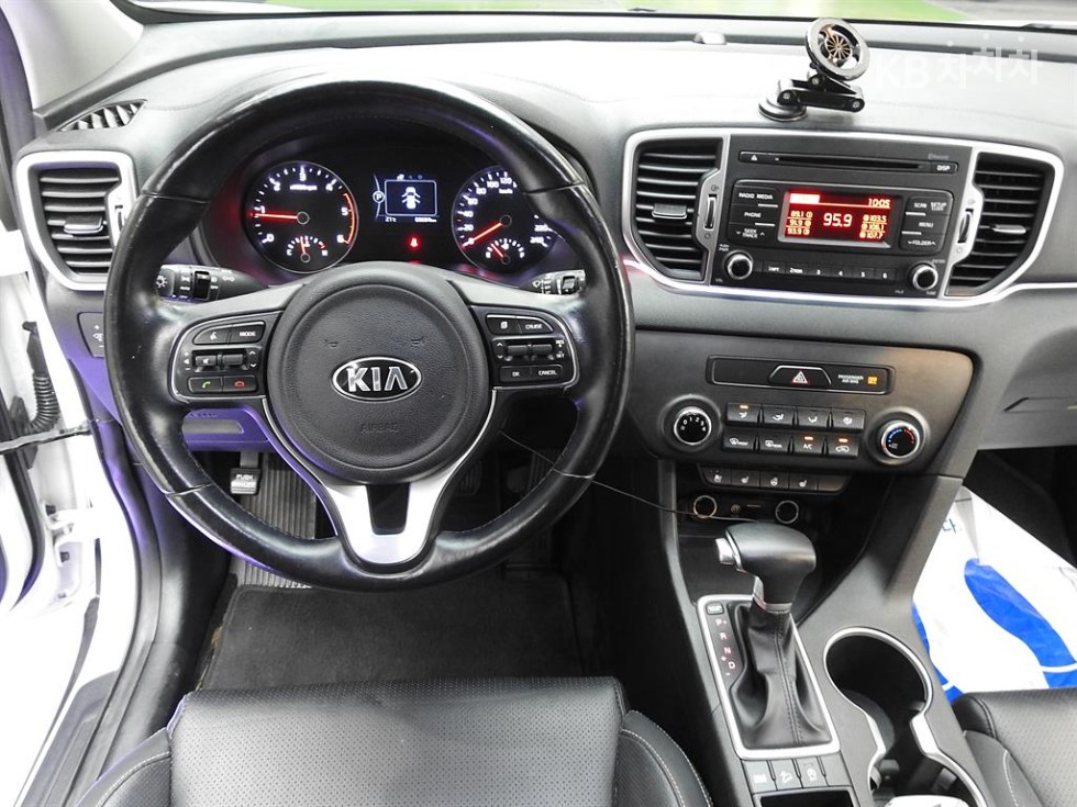 2017 - kia sportage