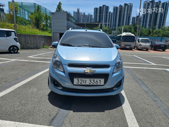 Chevrolet Spark LT Base Type