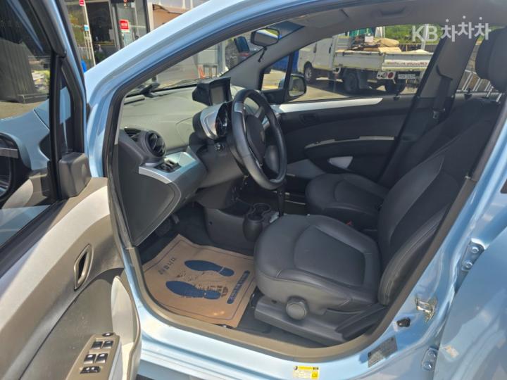 Chevrolet Spark LT Base Type 10