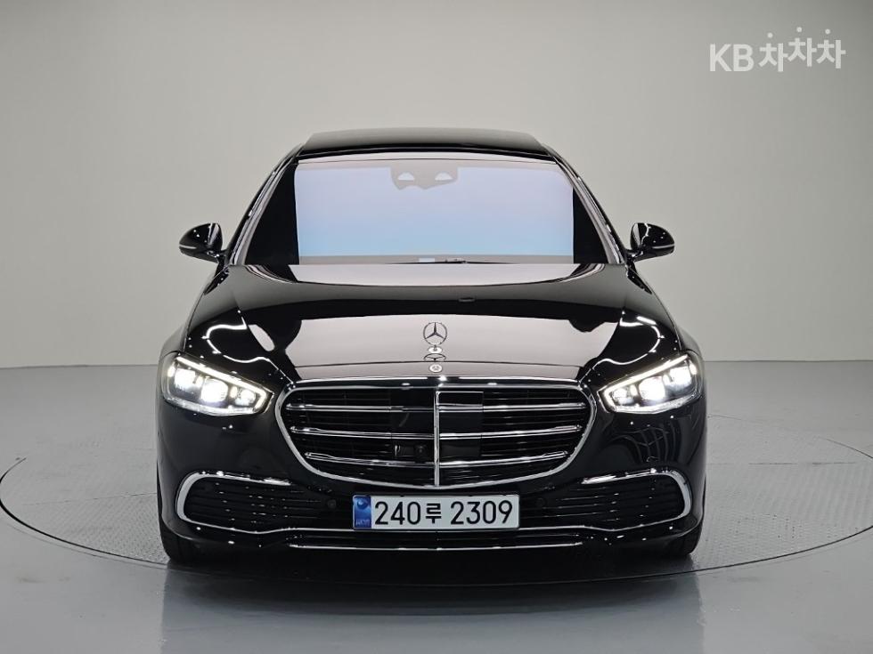 2025 Mercedes-Benz S photo