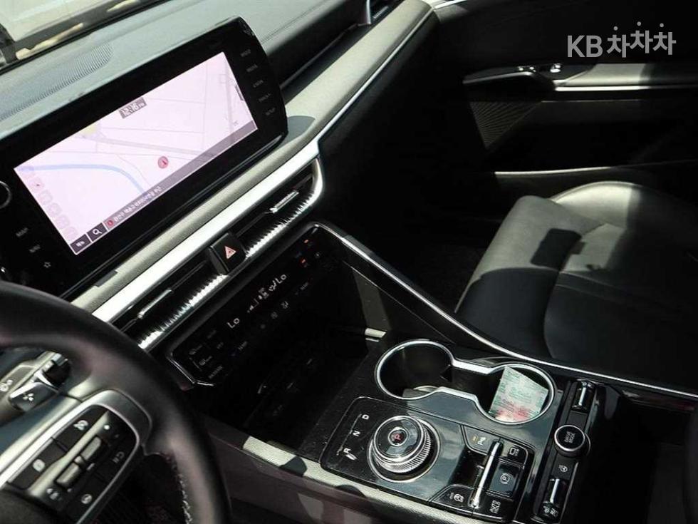 2022 - kia k5