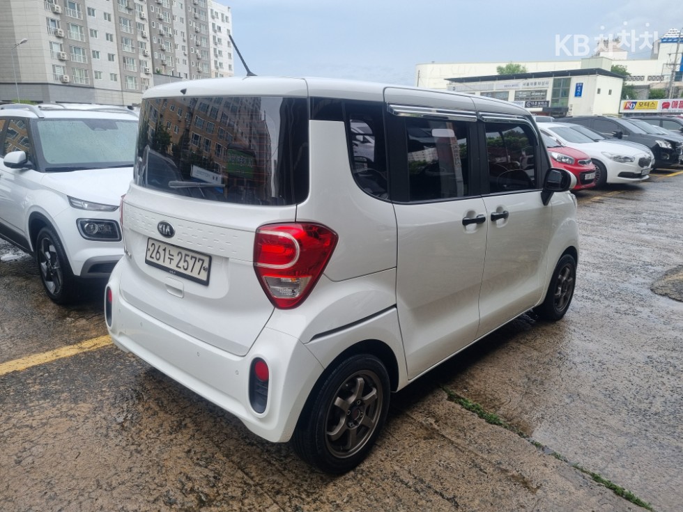 2018 - kia ray