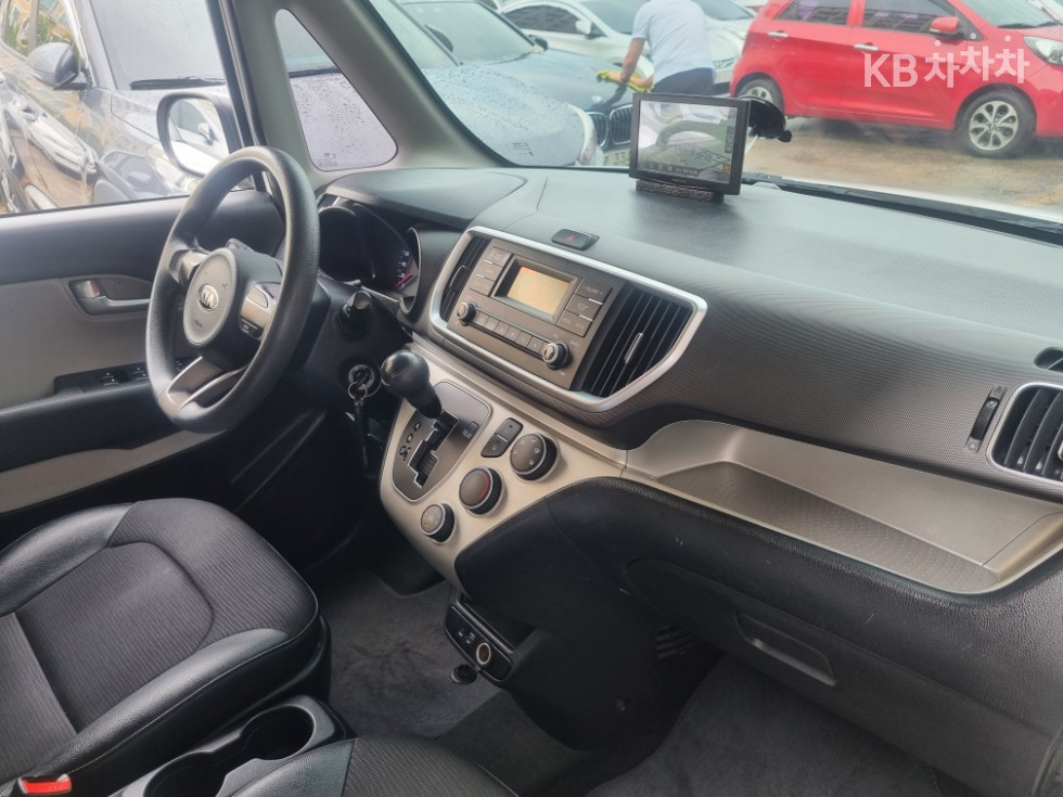 2018 - kia ray