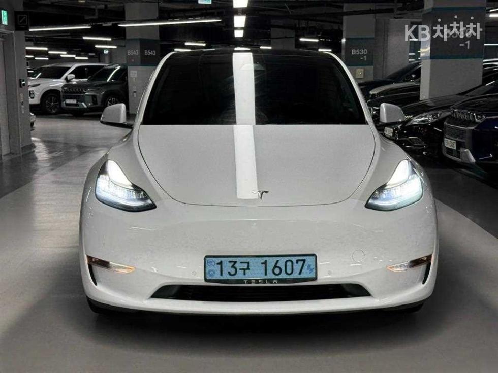 테슬라 모델 Y 2021년식 테슬라 Model Y Standard Range