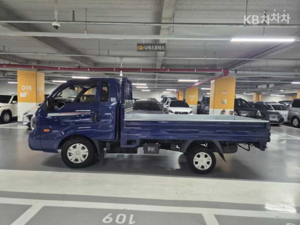 2022 - kia bongo iii