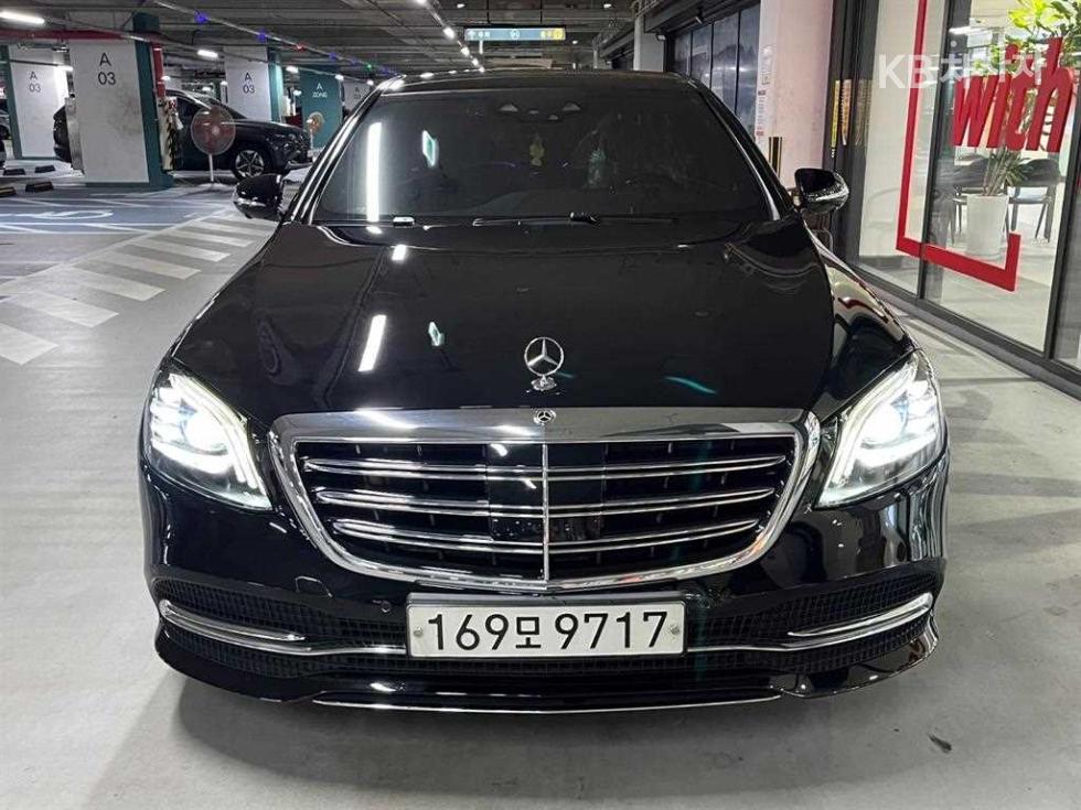 2019 Mercedes-Benz S photo