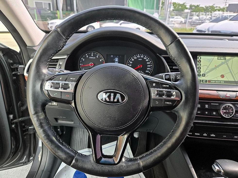 2017 - kia k7