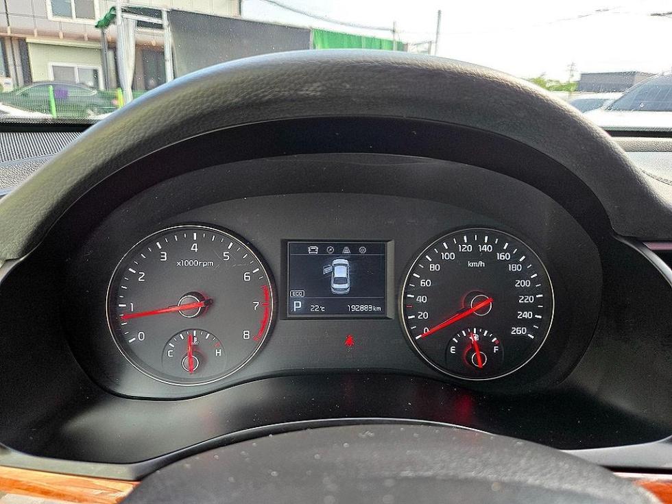2017 - kia k7