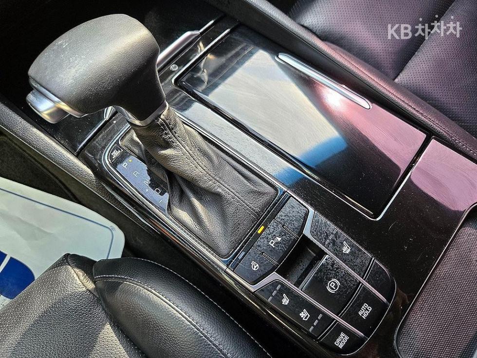 2017 - kia k7