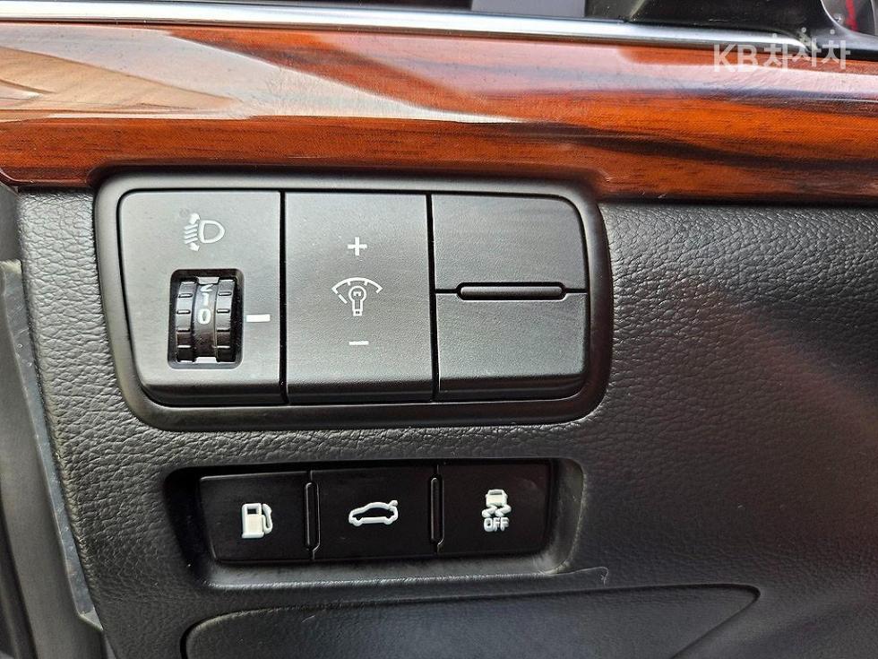 2017 - kia k7