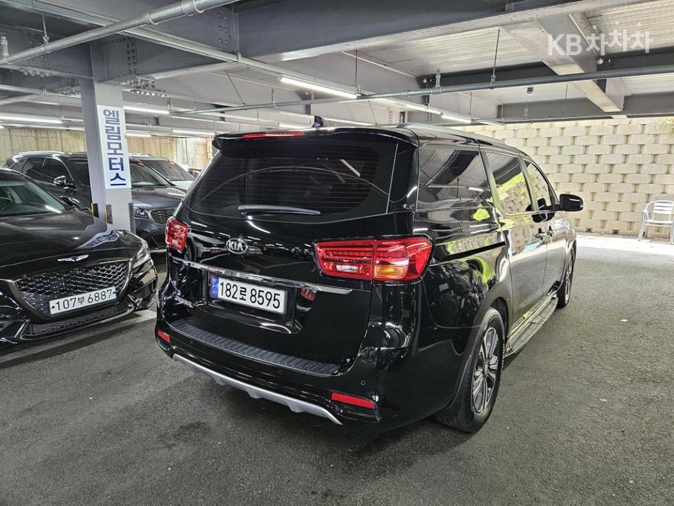 2019 - kia carnival