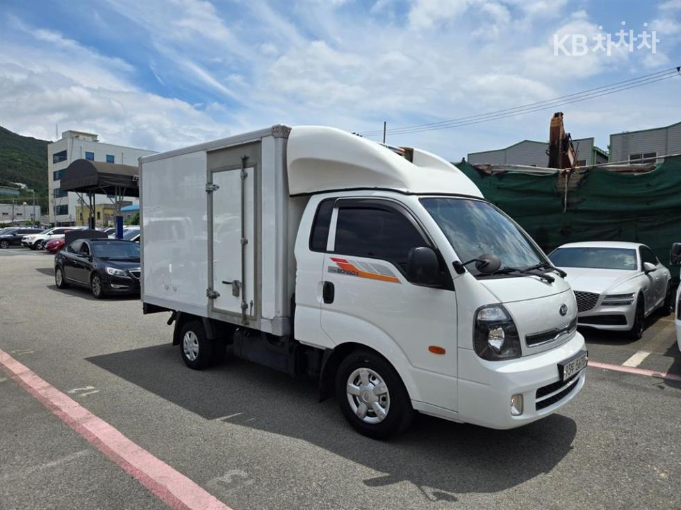 2019 - kia bongo iii