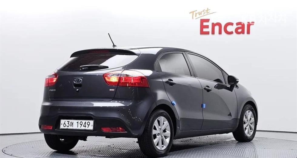 2012 - kia pride