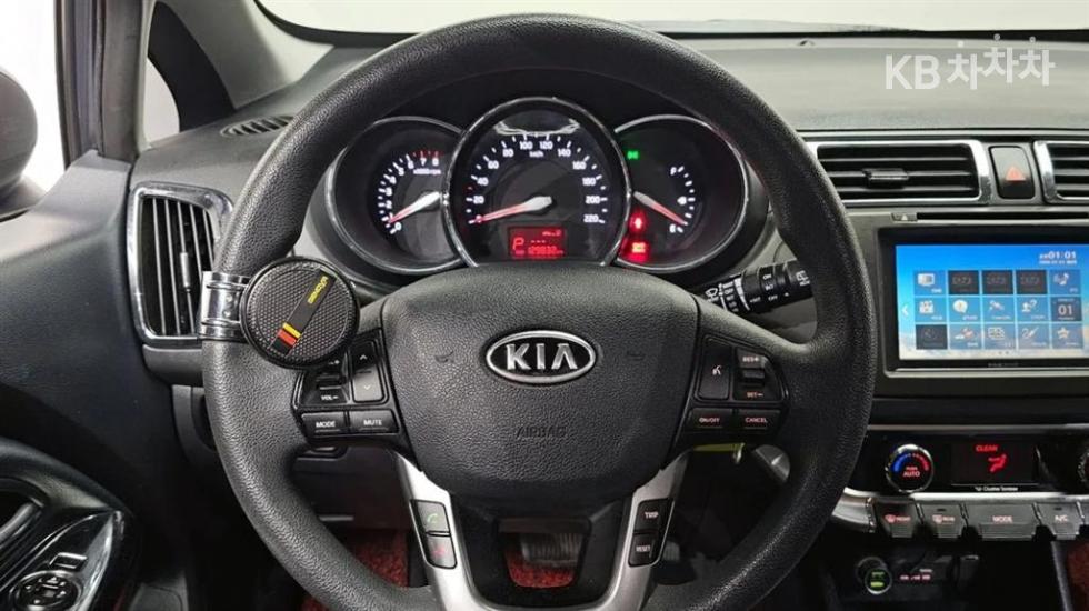 2012 - kia pride