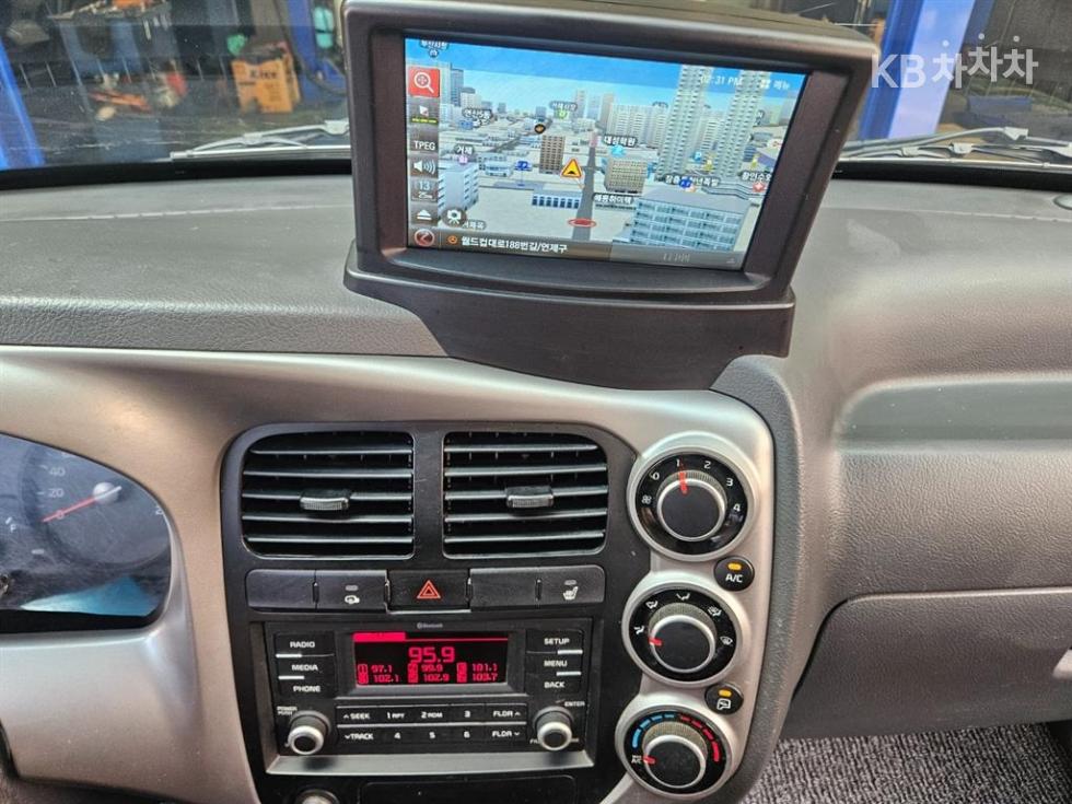 2019 - kia bongo iii