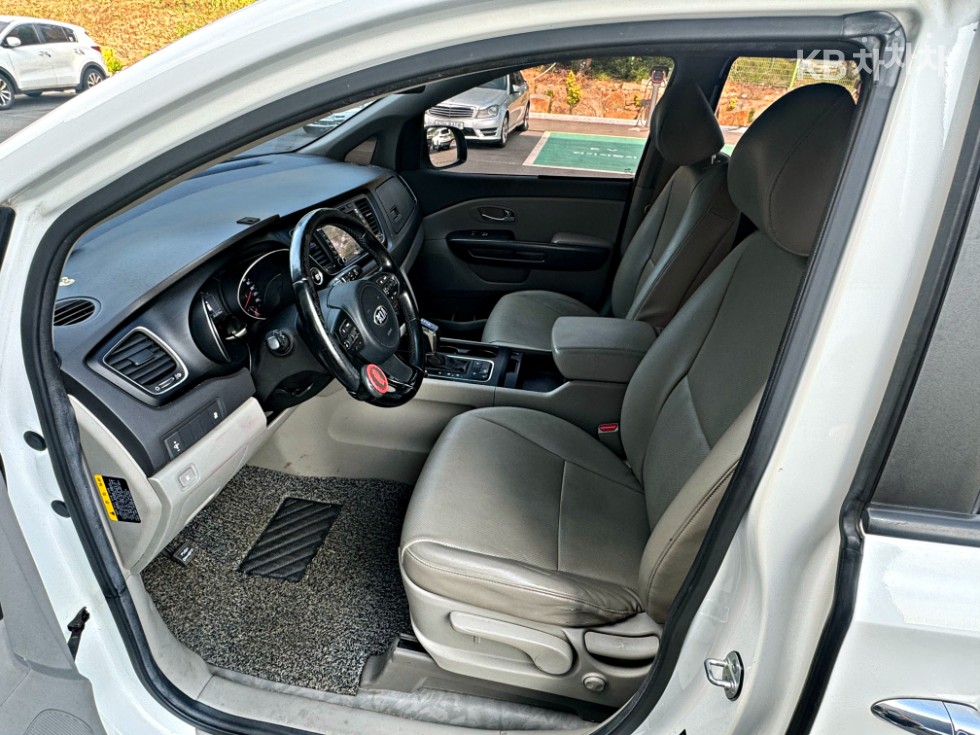 2015 - kia carnival