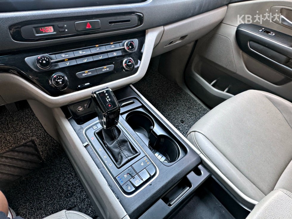 2015 - kia carnival