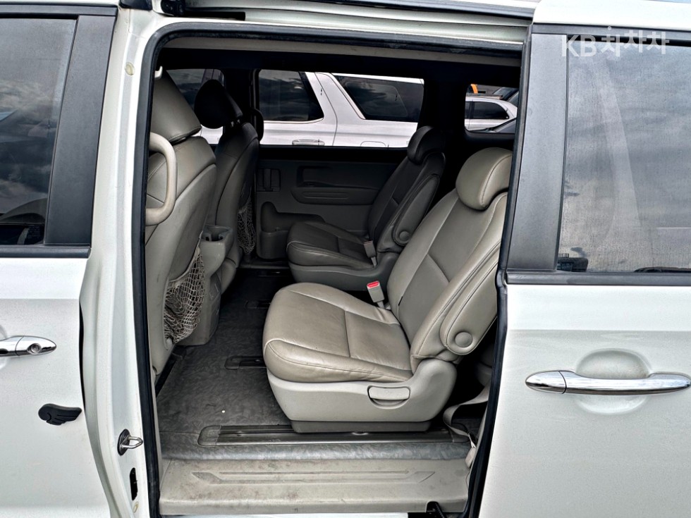 2015 - kia carnival