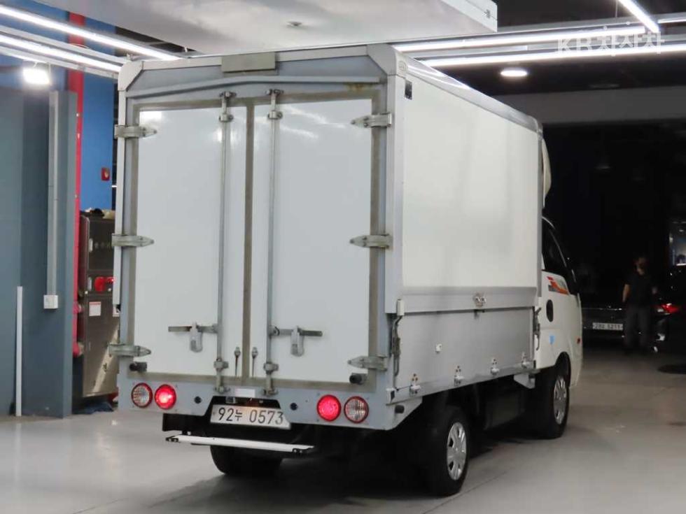 2019 - kia bongo iii