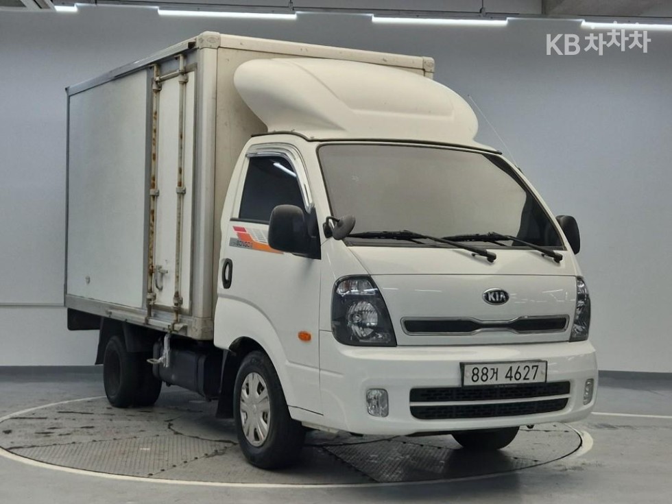 2018 - kia bongo iii