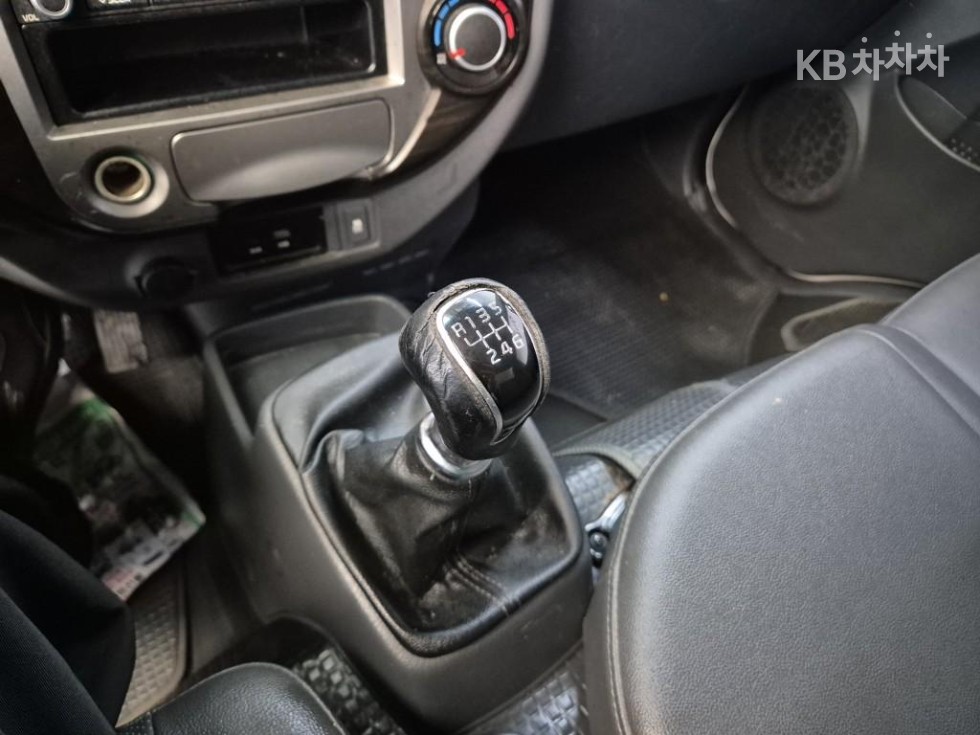 2018 - kia bongo iii