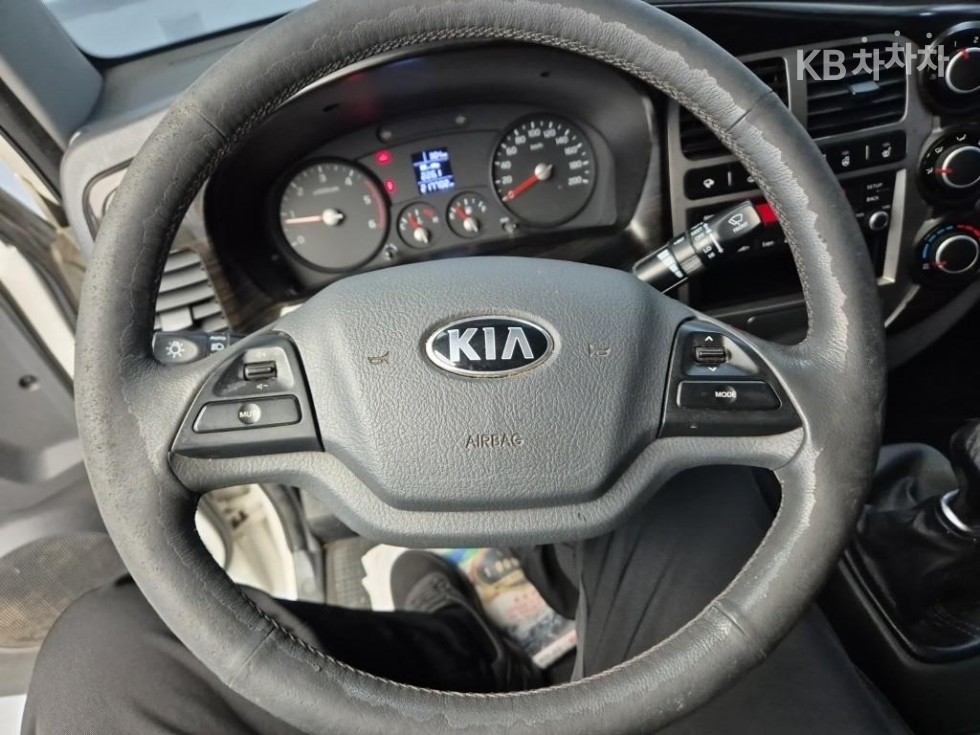 2018 - kia bongo iii