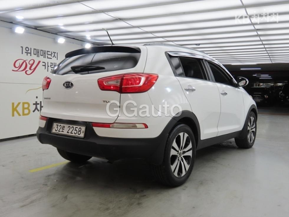 2011 - kia sportage