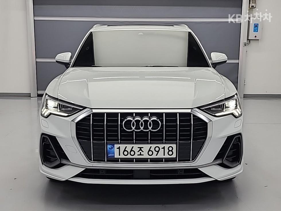 2022 Audi The New Q3(F3) photo
