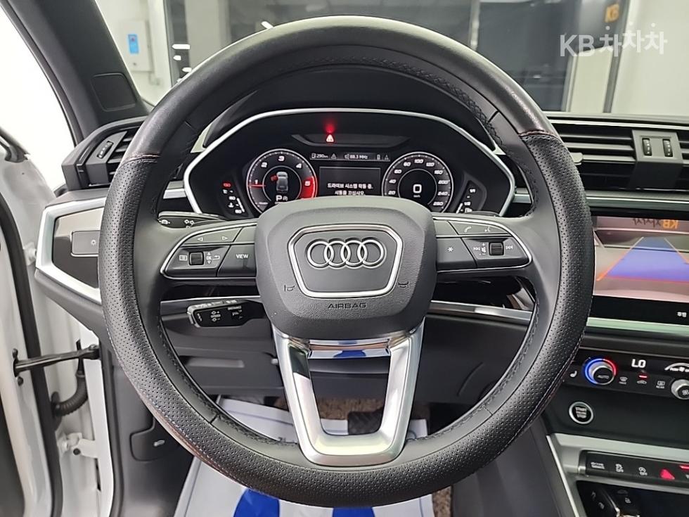 2022 Audi The New Q3(F3) photo