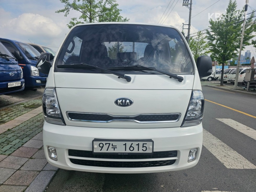 2020 - kia bongo iii