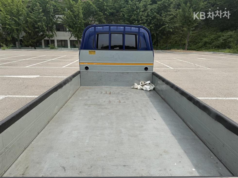 2020 - kia bongo iii