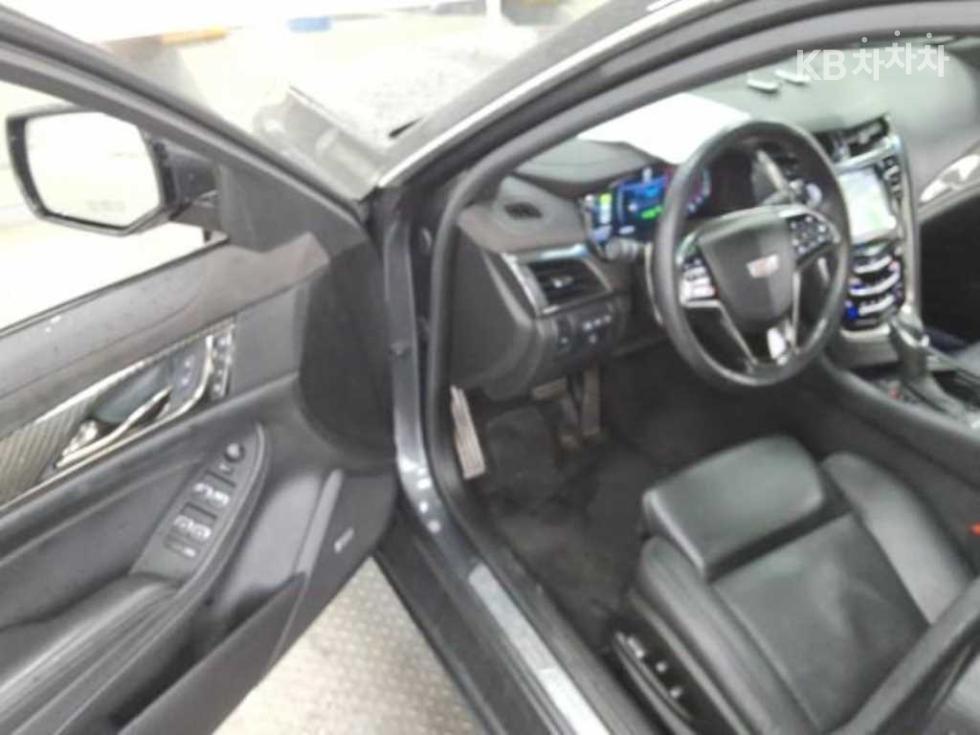 2017 - cadillac cts