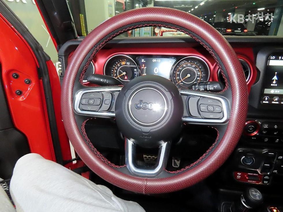 2023 Jeep (JL) photo