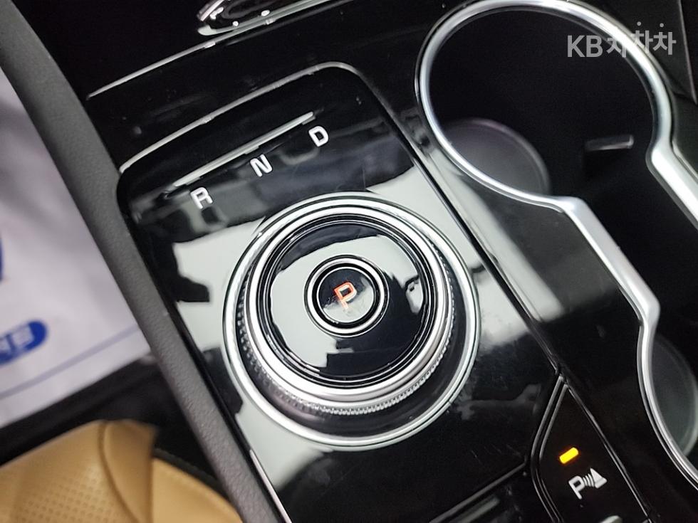 2023 Kia K5 3 photo