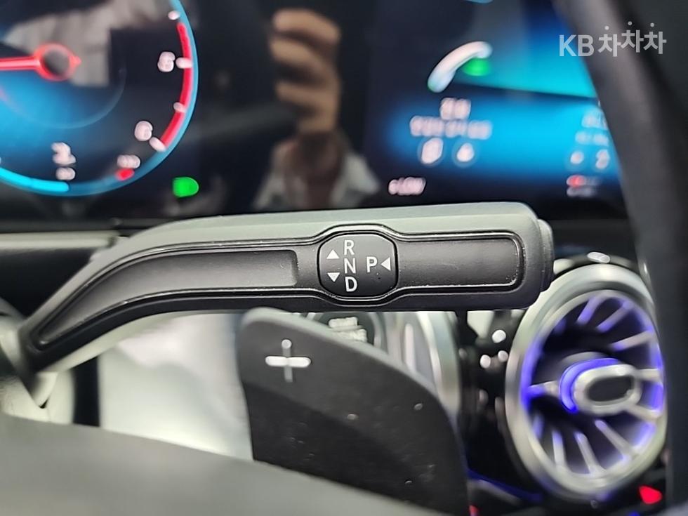 2021 Mercedes-Benz GLB(X247) photo