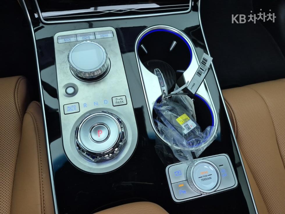 2024 Genesis GV80 photo