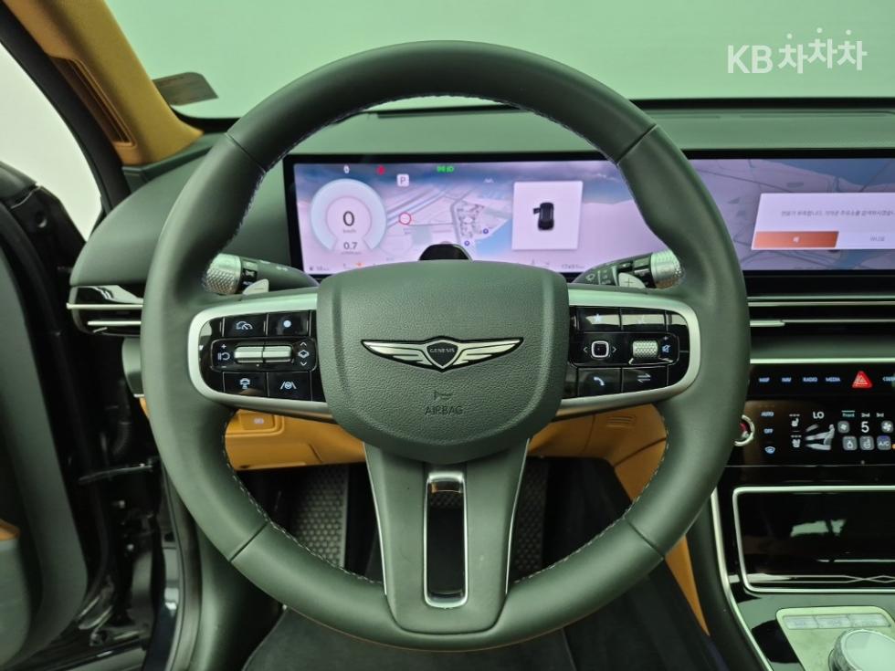 2024 Genesis GV80 photo