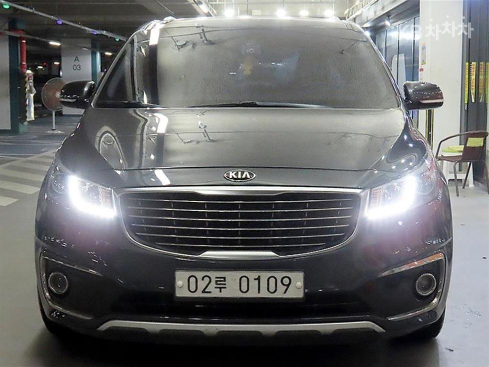 2017 - kia carnival