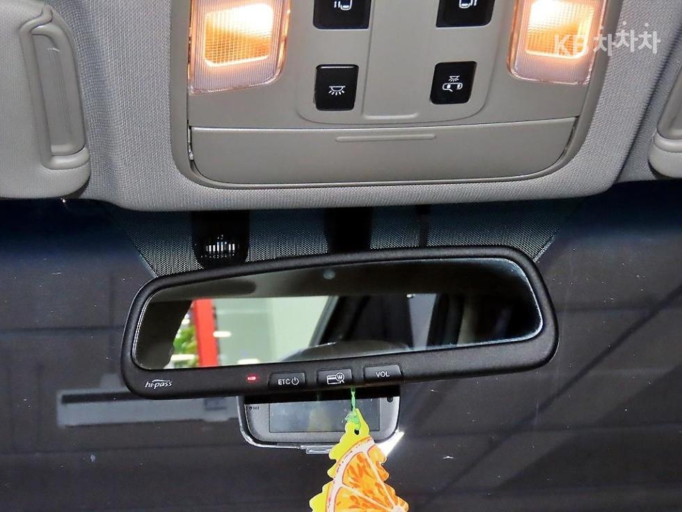 2017 - kia carnival