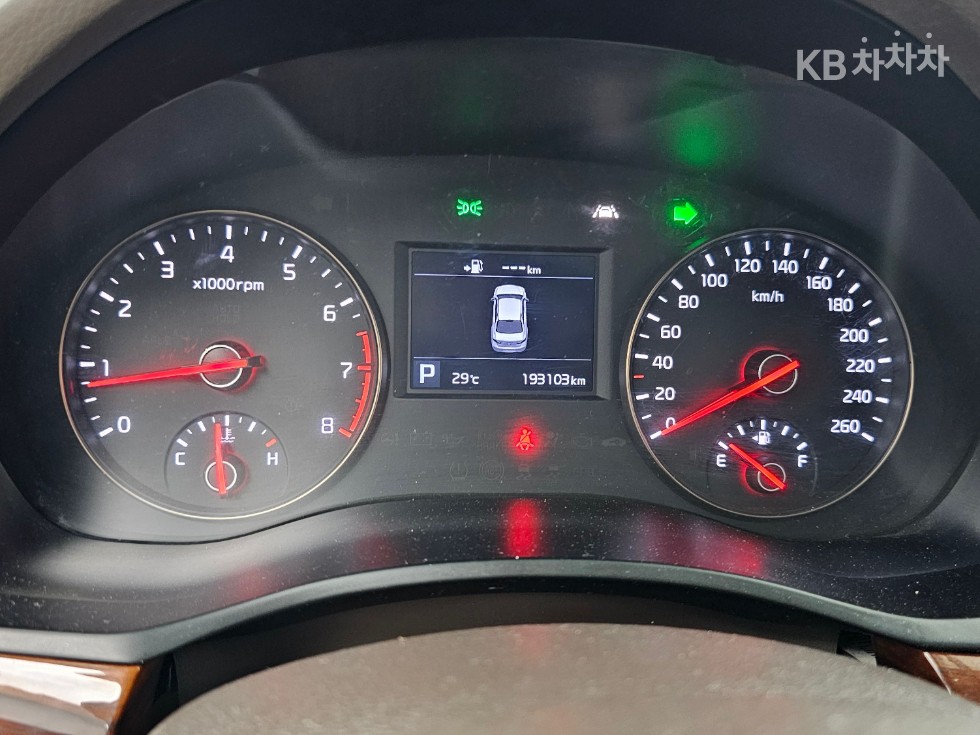 2016 - kia k7