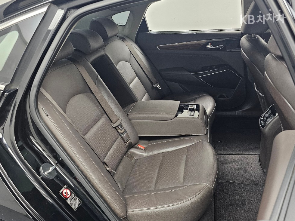 2016 - kia k7