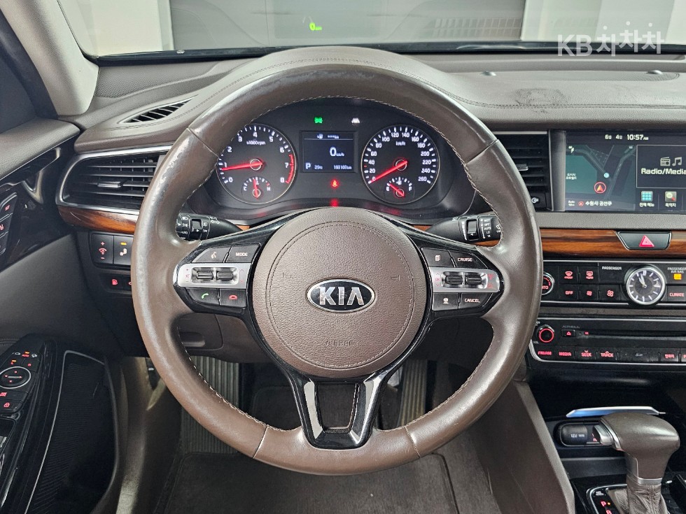 2016 - kia k7