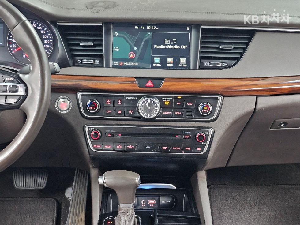 2016 - kia k7