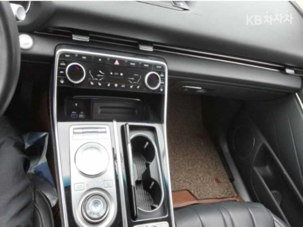 2021 Genesis GV80 photo