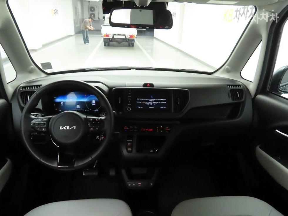 2024 - kia kia