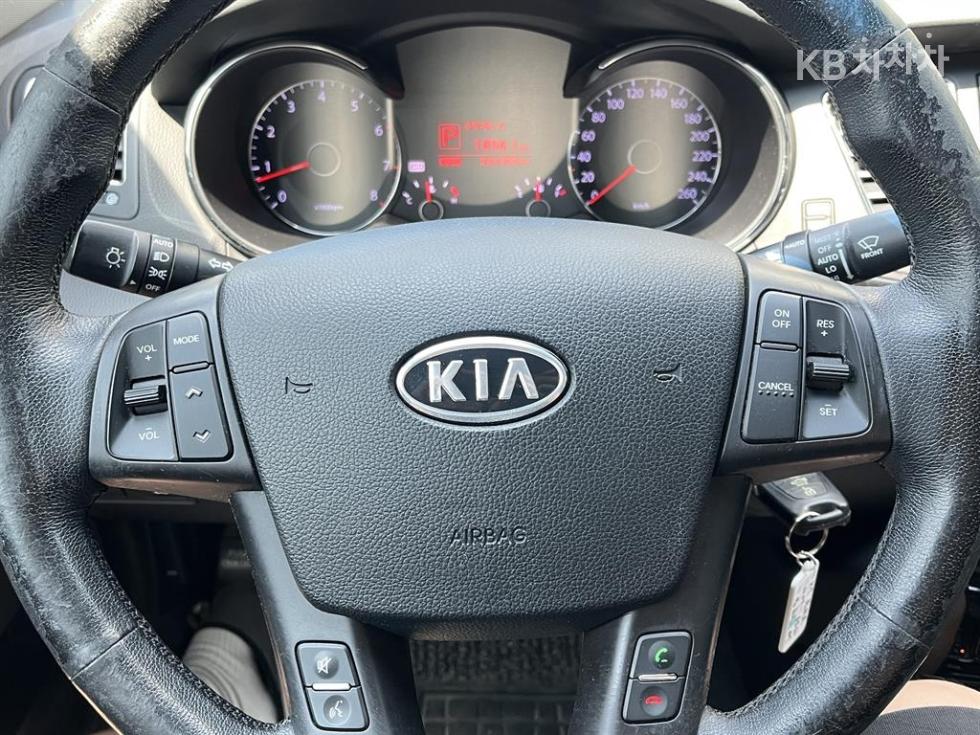 2011 - kia k7